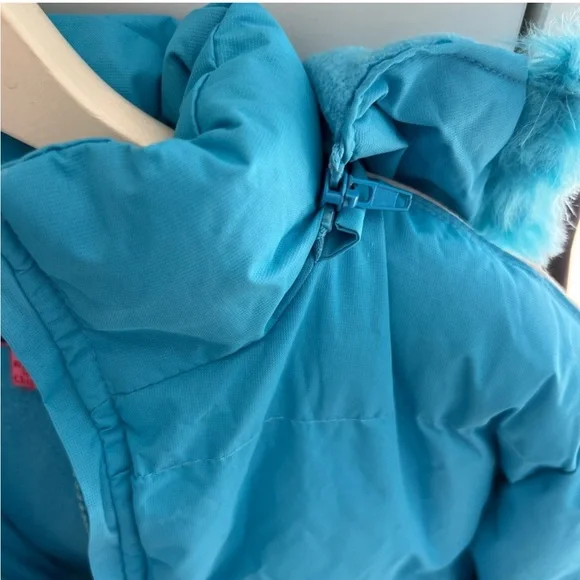 NWOT 1826 girls light blue with whitejacket. SZ 14